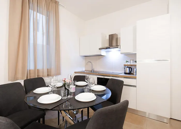 Apartament Amarone Elegant In The Heart Of