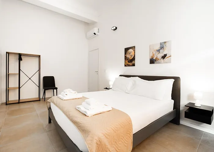 Amarone Elegant In The Heart Of ボローニャ